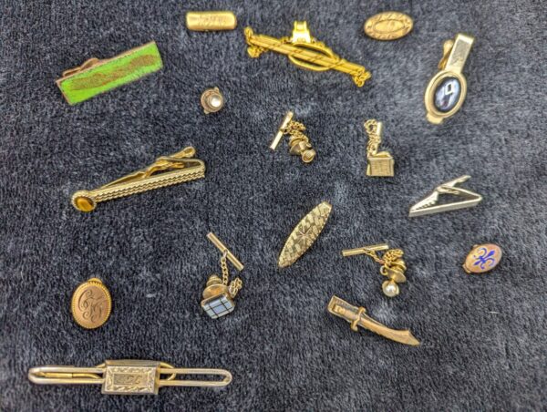 Lot of 17 Vintage Tie Tacks, Tie Clips, Tiebars