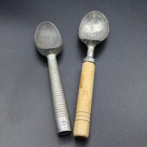 Vintage Ice Cream Scoops Set - Solid Metal & Wooden Handle | Retro Kitchen Decor | Collectible Servers