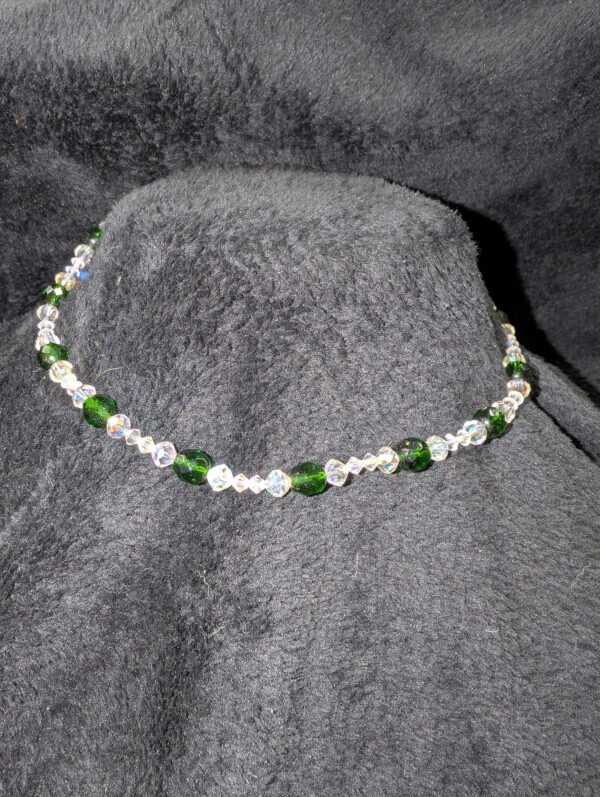 Vintage 16-Inch Aurora Borealis & Green Beaded Choker Necklace | Mid-Century Faceted Glass Beads | Elegant Retro Jewelry