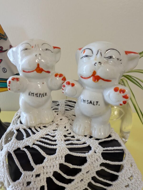 Vintage Anthropomorphic Dog Salt and Pepper Shakers | I'm Salt & I'm Pepper | Made in Japan