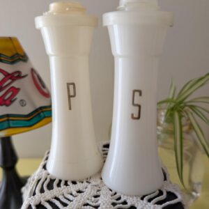 Vintage Tupperware Salt & Pepper Shaker Set | White Plastic Mini Shakers | Mid-Century Kitchenware | Retro Tabletop | 6 Inch Tall Set