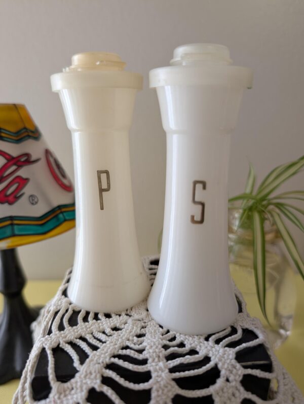 Vintage Tupperware Salt & Pepper Shaker Set | White Plastic Mini Shakers | Mid-Century Kitchenware | Retro Tabletop | 6 Inch Tall Set