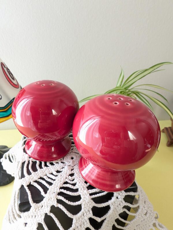 Fiestaware Scarlet Salt & Pepper Shaker Set | Fiesta Red Ball Shakers | Glossy Ceramic Pedestal Tableware | Vintage Homer Laughlin